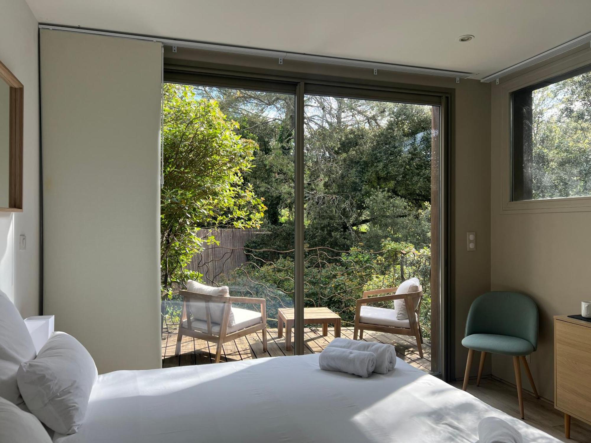 La Canopee Private Ecolodges Nîmes Exteriör bild