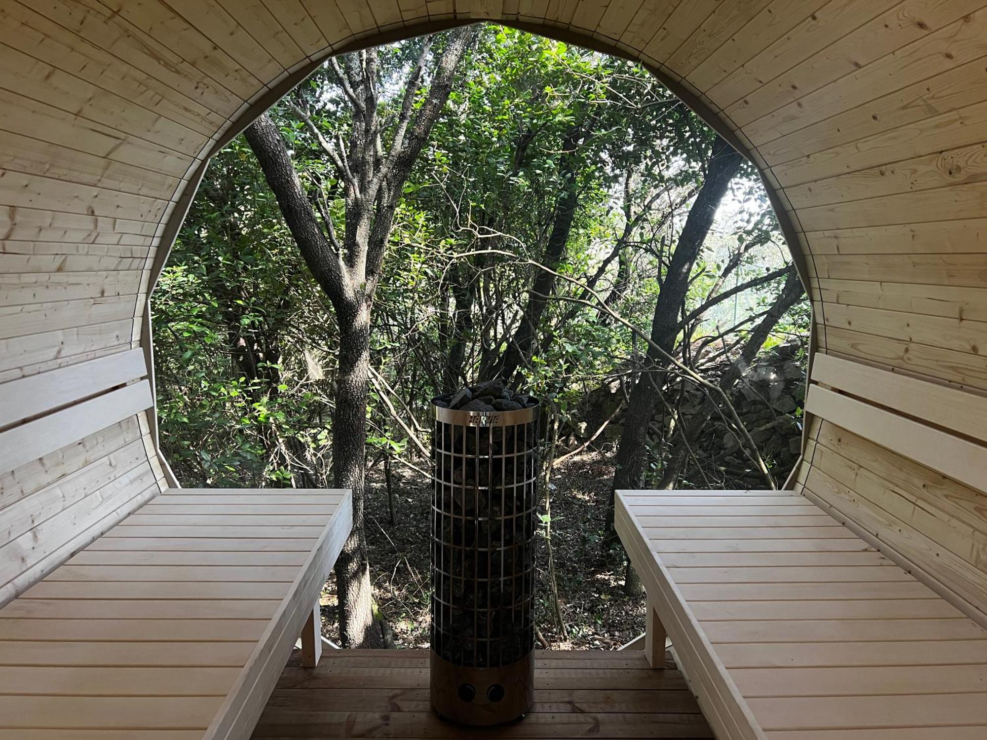 La Canopee Private Ecolodges Nîmes Exteriör bild