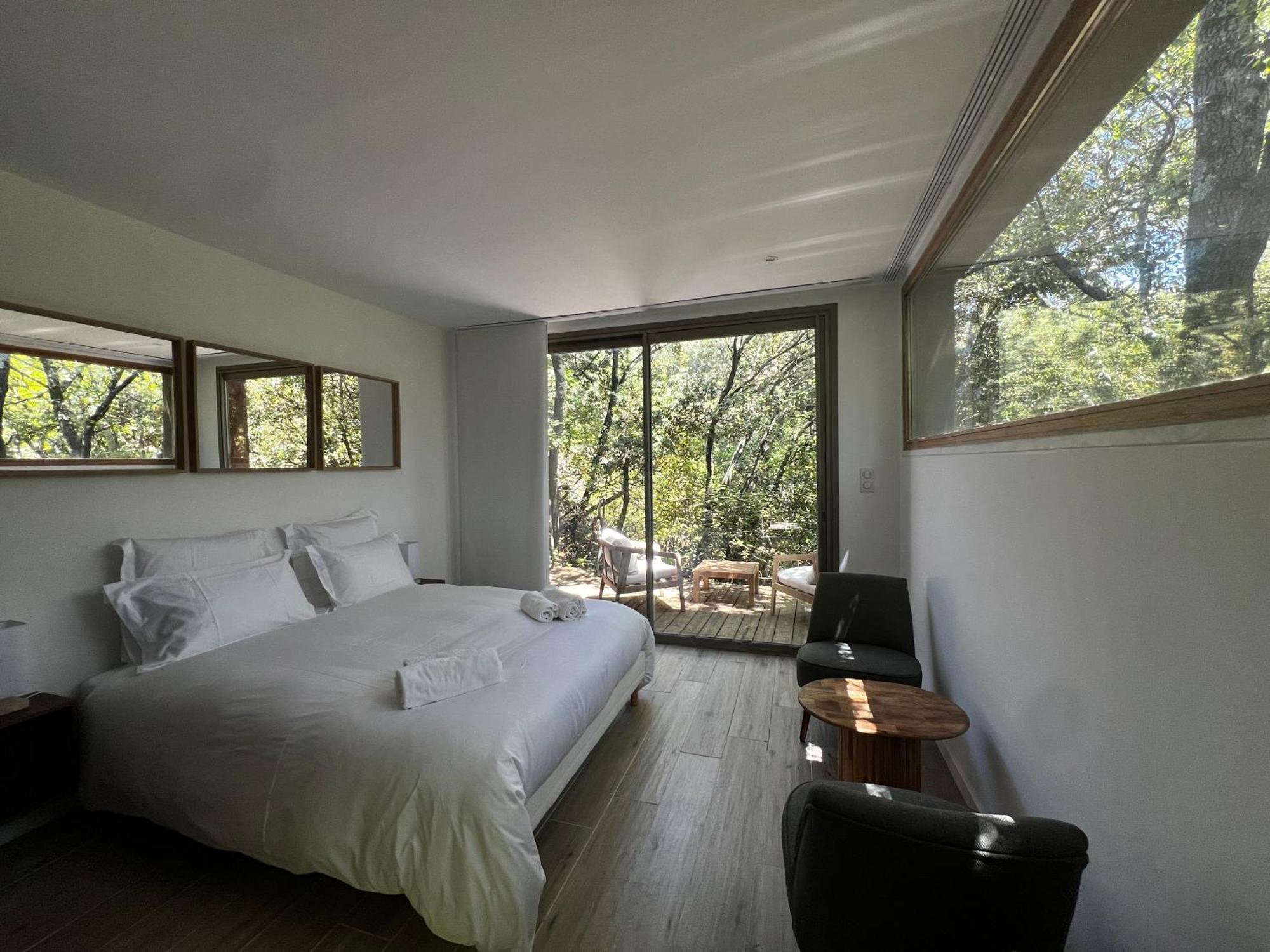 La Canopee Private Ecolodges Nîmes Exteriör bild